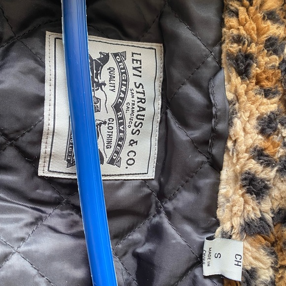 Levi Strauss small animal print faux fur jacket - Picture 2 of 2